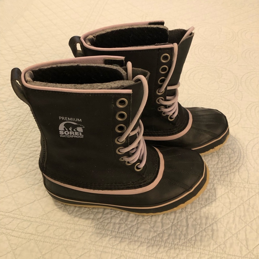 Sorel 1964 Premium waterproof boot. Size 5.